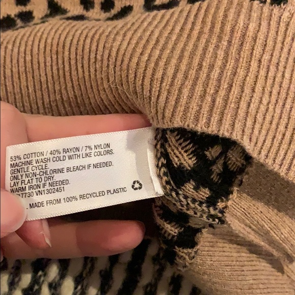 A New Day Cheetah Print Sweater - Picture 5 of 5